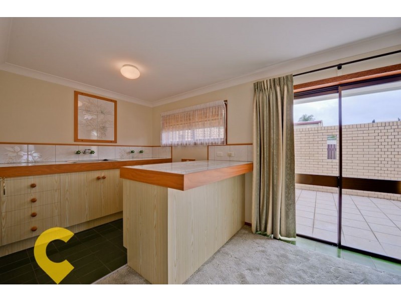 65 Bedivere Street, Carindale QLD 4152