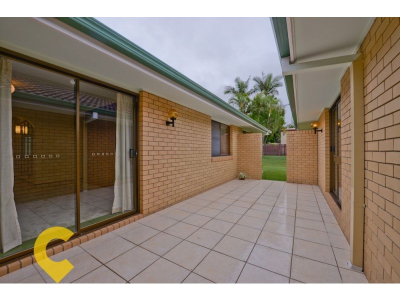 65 Bedivere Street, Carindale QLD 4152