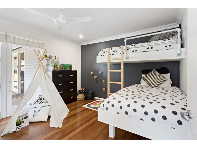 17 Ansford Street, Stafford Heights QLD 4053