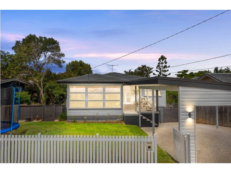 17 Ansford Street, Stafford Heights QLD 4053