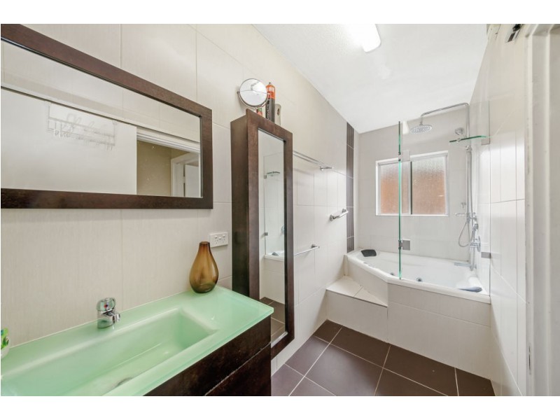 4/106 Leckie Road, Kedron QLD 4031