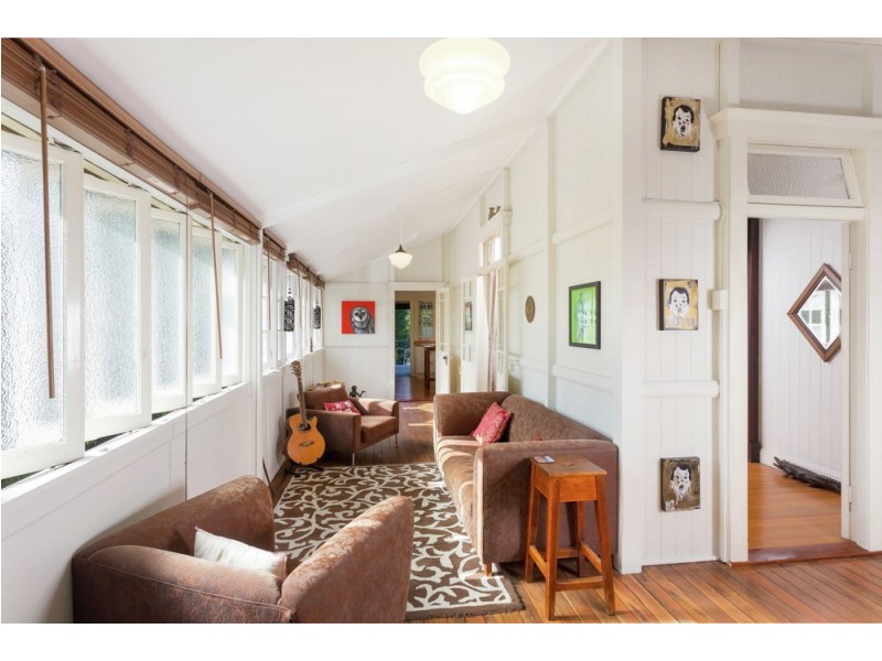 2 Pauline Street, Tarragindi QLD 4121