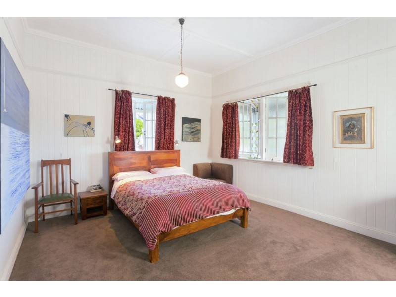 2 Pauline Street, Tarragindi QLD 4121