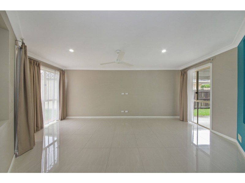 2 Fernwood Place, Taigum QLD 4018