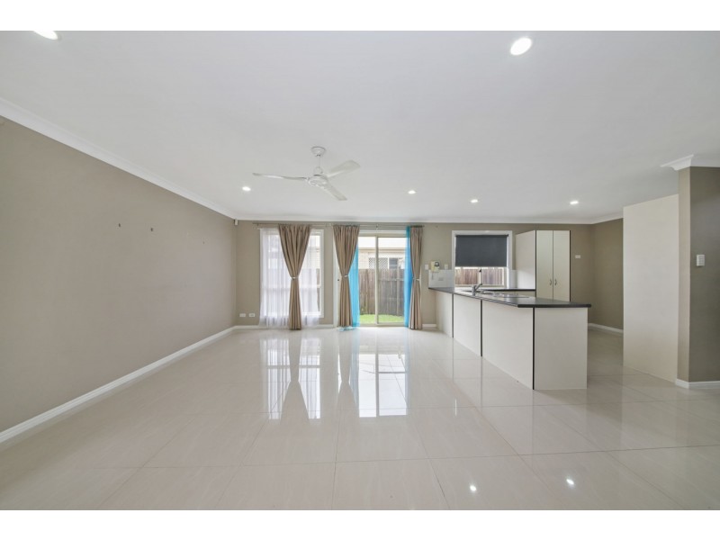2 Fernwood Place, Taigum QLD 4018