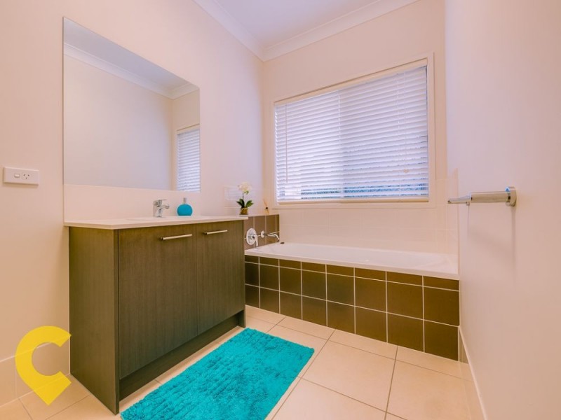 3 Anna Court, Cashmere QLD 4500