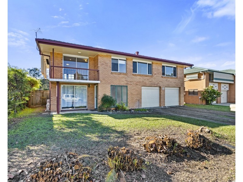 11 McGinn Road, Ferny Grove QLD 4055