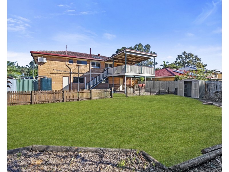 11 McGinn Road, Ferny Grove QLD 4055
