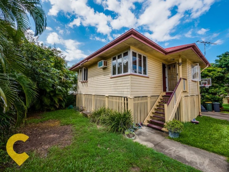 14 Allowrie Street, Stafford QLD 4053