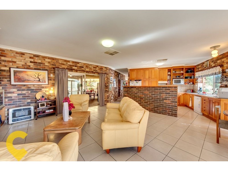 17 Wandin Road, Withcott QLD 4352