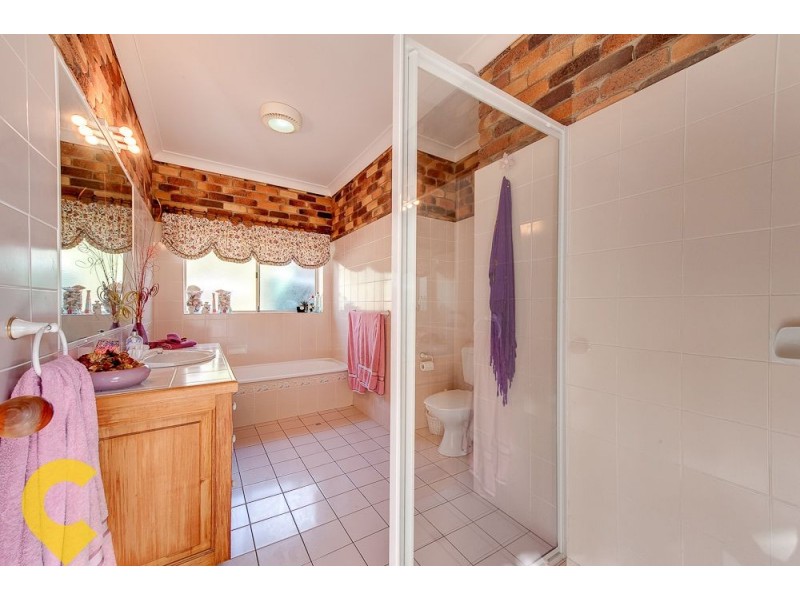 17 Wandin Road, Withcott QLD 4352