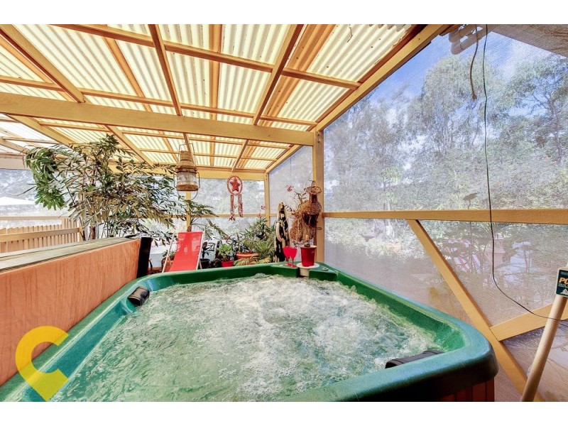 17 Wandin Road, Withcott QLD 4352