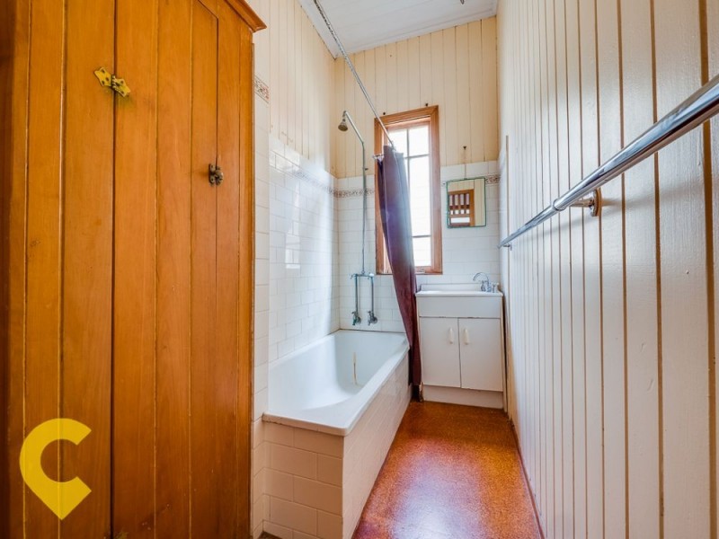 24 Rigby Street, Wooloowin QLD 4030