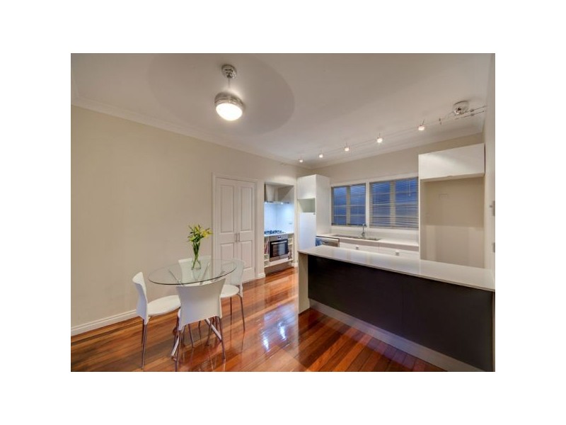 27 Fogarty Street, Stafford QLD 4053