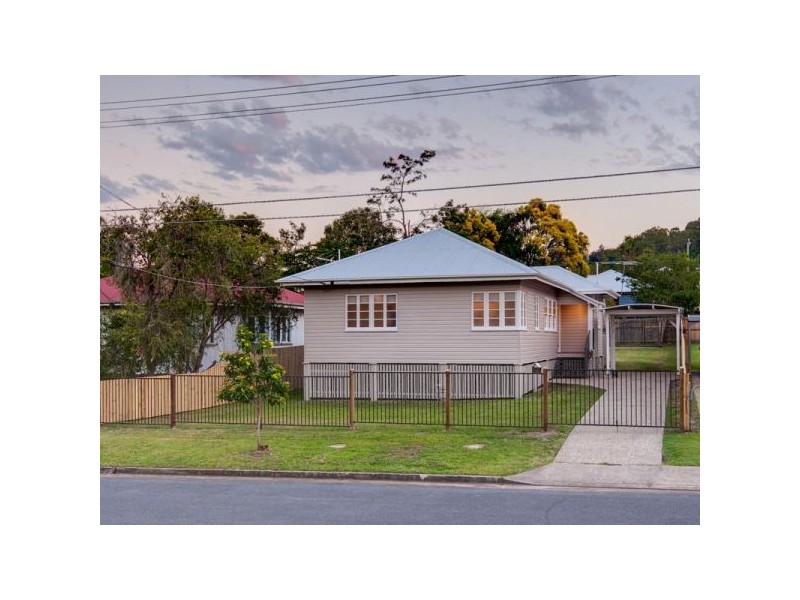 27 Fogarty Street, Stafford QLD 4053