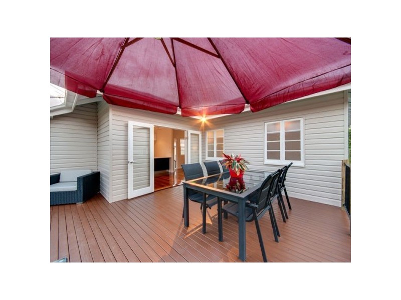 27 Fogarty Street, Stafford QLD 4053