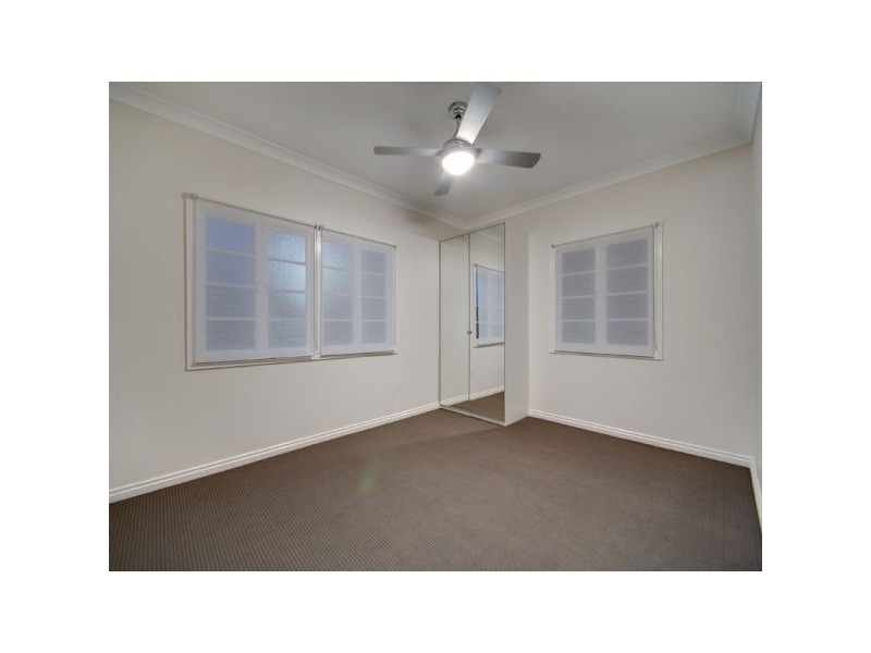 27 Fogarty Street, Stafford QLD 4053