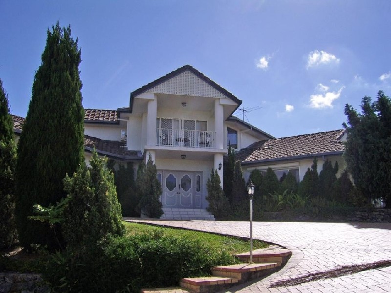 25 Saturn Crescent, Bridgeman Downs QLD 4035