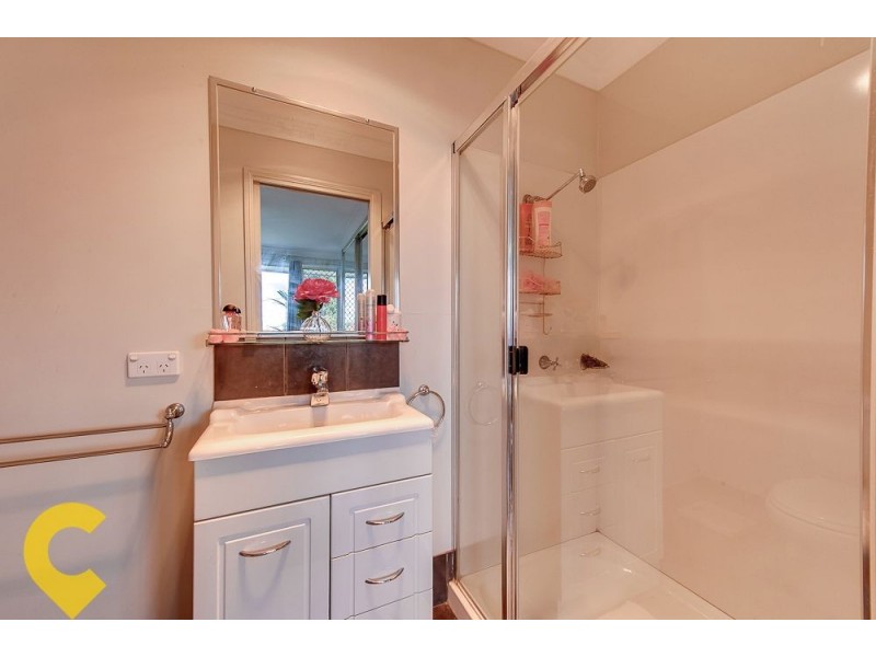 23 Barrymount Crescent, Mount Lofty QLD 4350