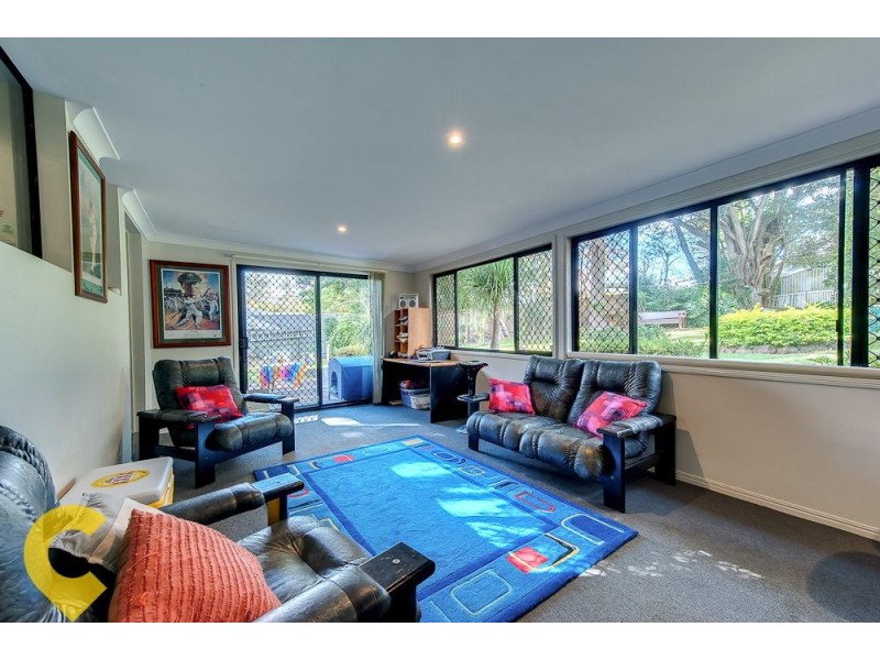 23 Barrymount Crescent, Mount Lofty QLD 4350
