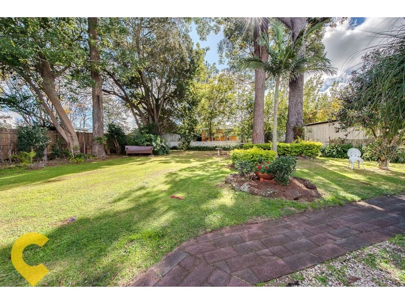 23 Barrymount Crescent, Mount Lofty QLD 4350