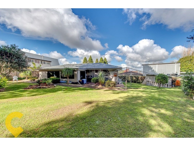 23 Barrymount Crescent, Mount Lofty QLD 4350