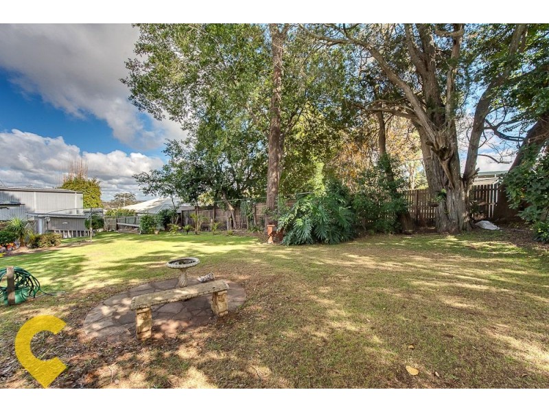 23 Barrymount Crescent, Mount Lofty QLD 4350