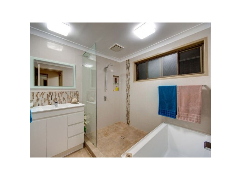 12 Metro Street, Mcdowall QLD 4053