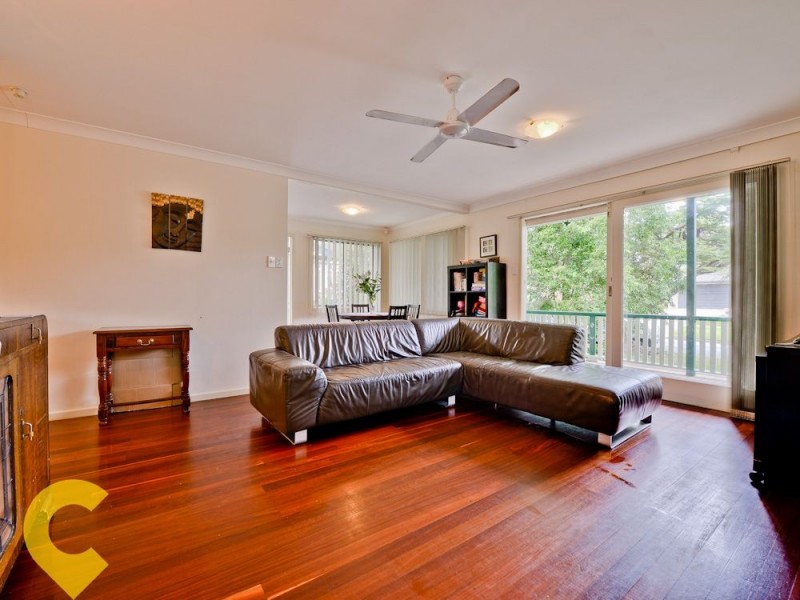 242 Wishart Road, Wishart QLD 4122