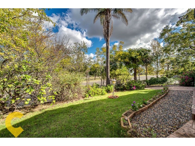 15 Armstrong Street, Wilsonton QLD 4350