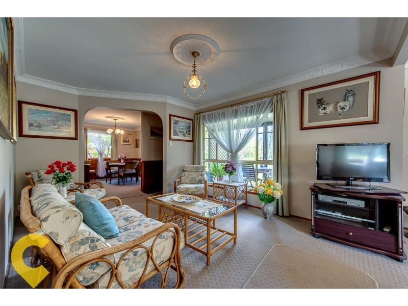 15 Armstrong Street, Wilsonton QLD 4350