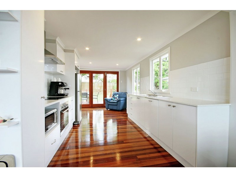 208 Hamilton Road, Wavell Heights QLD 4012