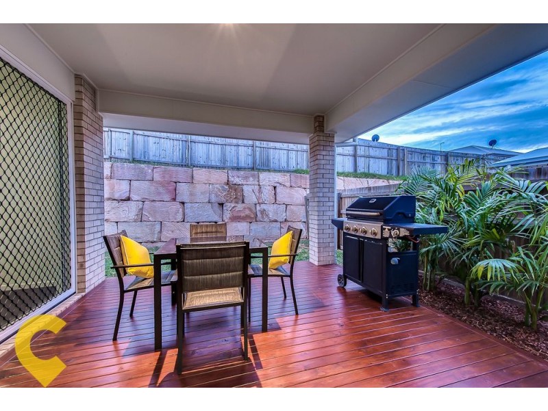 17 Cootharaba Crescent, Warner QLD 4500