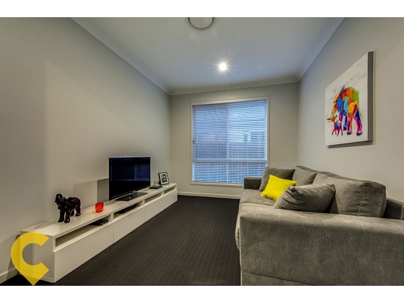 17 Cootharaba Crescent, Warner QLD 4500