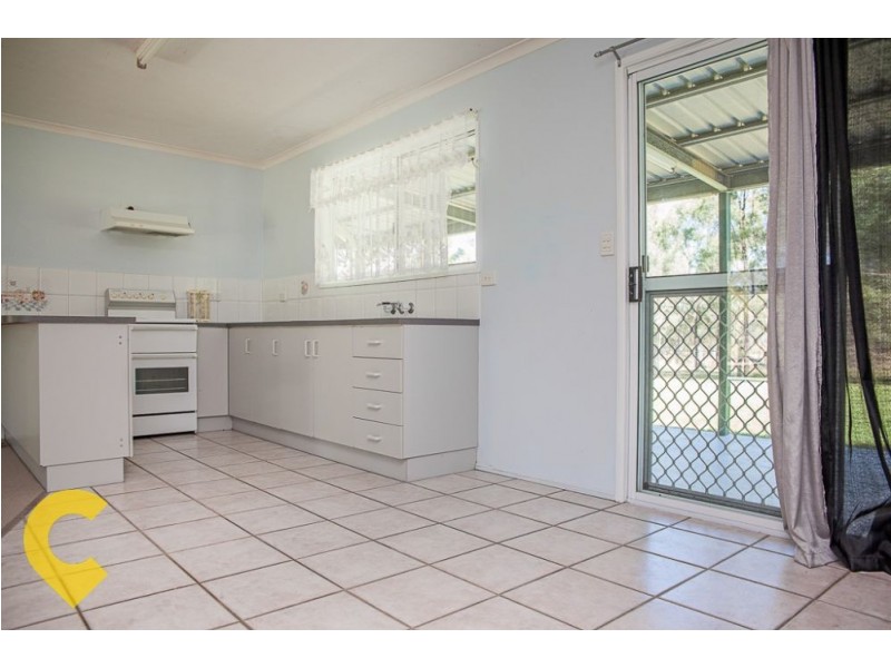 227 Carbeen Crescent, Nanango QLD 4615