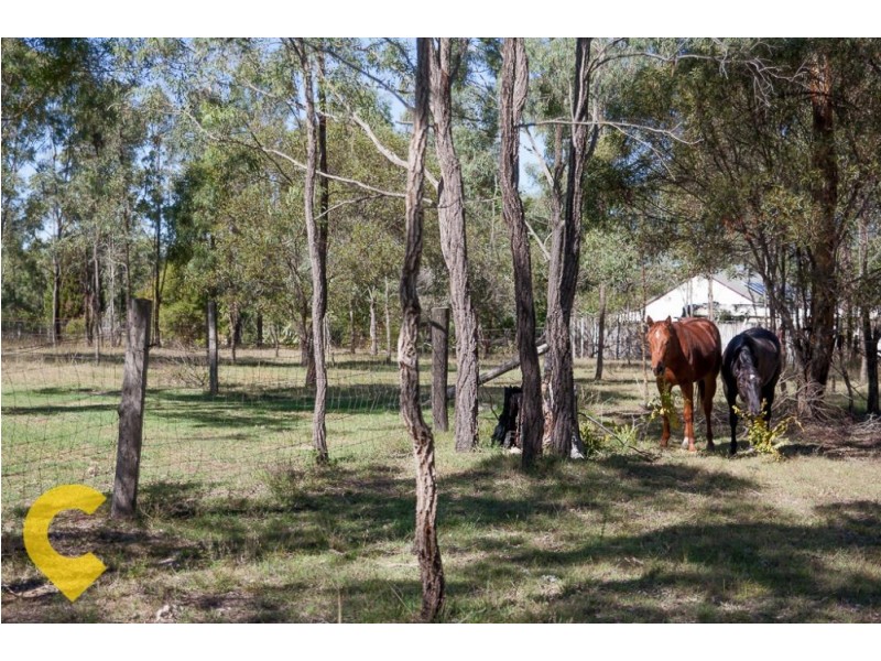 227 Carbeen Crescent, Nanango QLD 4615