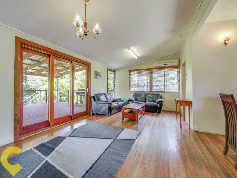 11 Culworth Street, Chermside West QLD 4032