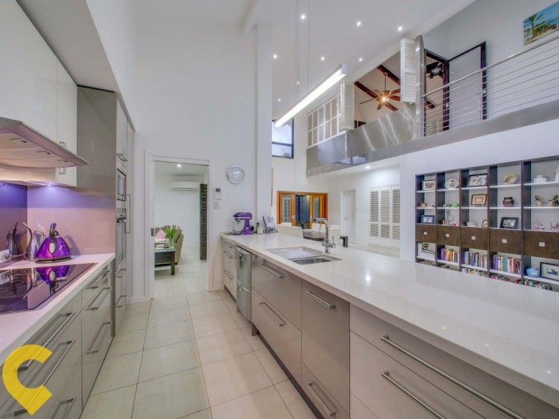 16 Lodge Road, Wooloowin QLD 4030