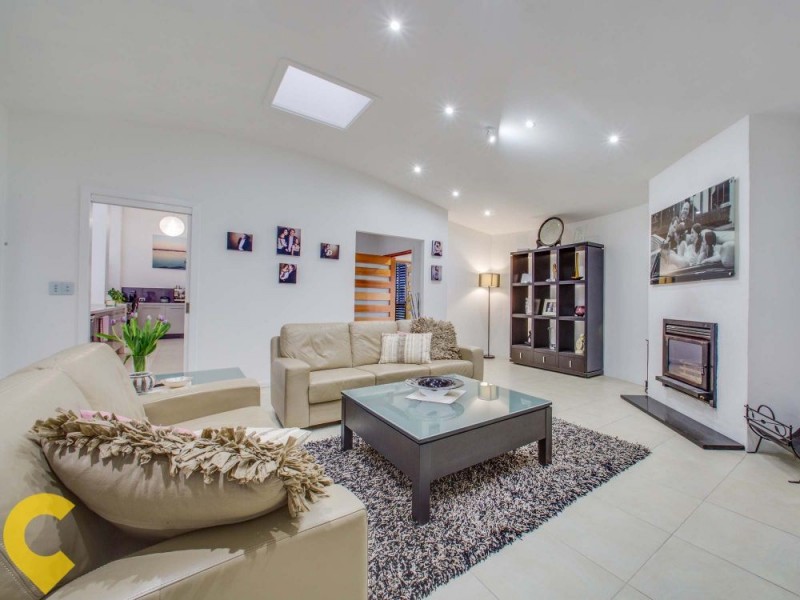 16 Lodge Road, Wooloowin QLD 4030