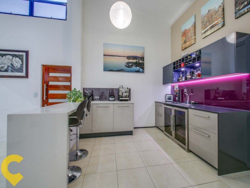 16 Lodge Road, Wooloowin QLD 4030