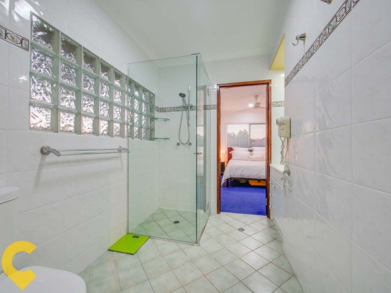 16 Lodge Road, Wooloowin QLD 4030