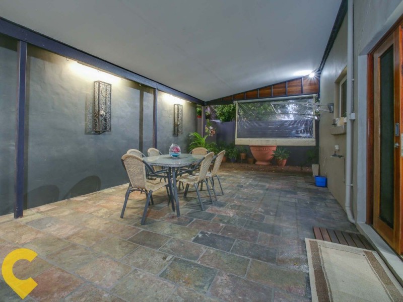 16 Lodge Road, Wooloowin QLD 4030