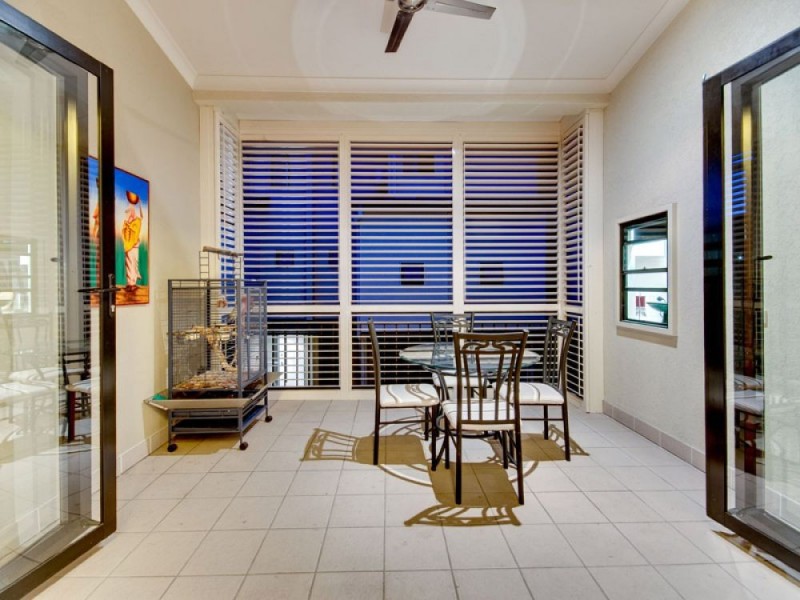 8/4 Kates Street, Morningside QLD 4170