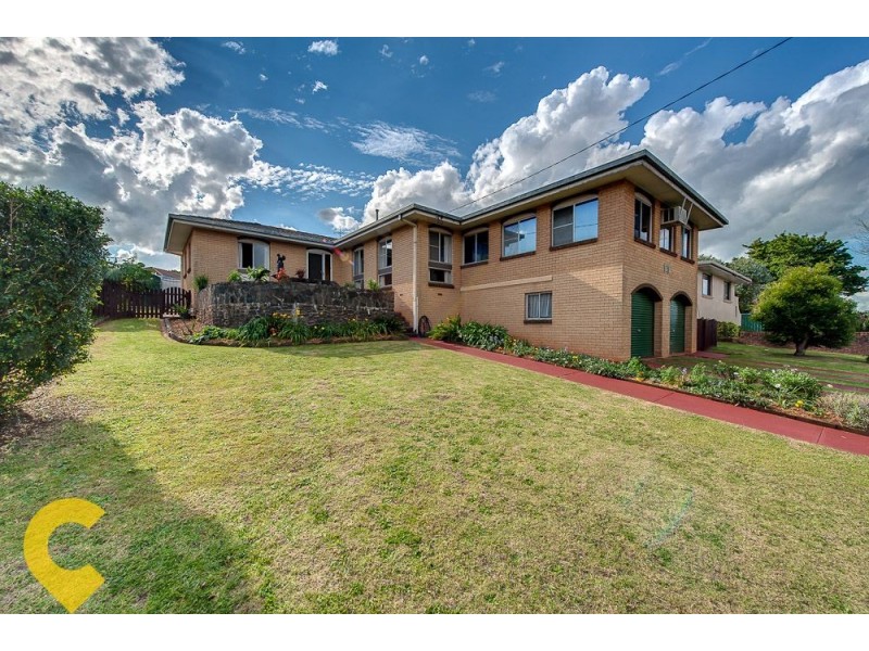 19 Mott Crescent, Rockville QLD 4350