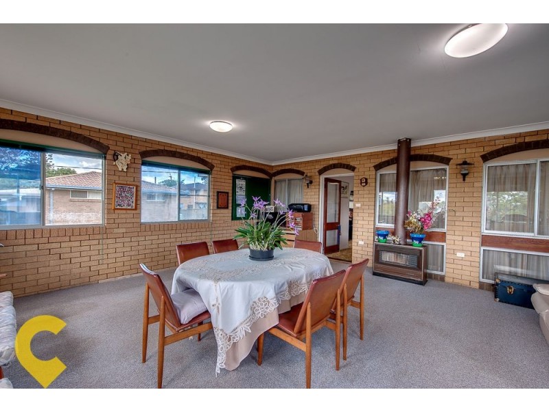19 Mott Crescent, Rockville QLD 4350