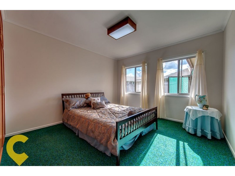 19 Mott Crescent, Rockville QLD 4350