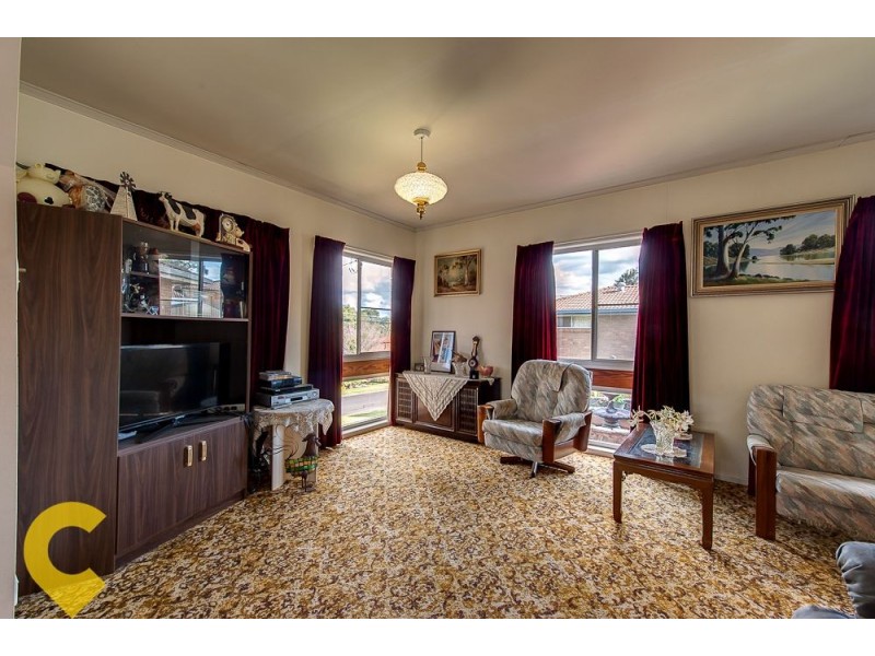 19 Mott Crescent, Rockville QLD 4350