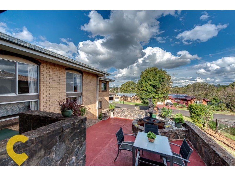19 Mott Crescent, Rockville QLD 4350