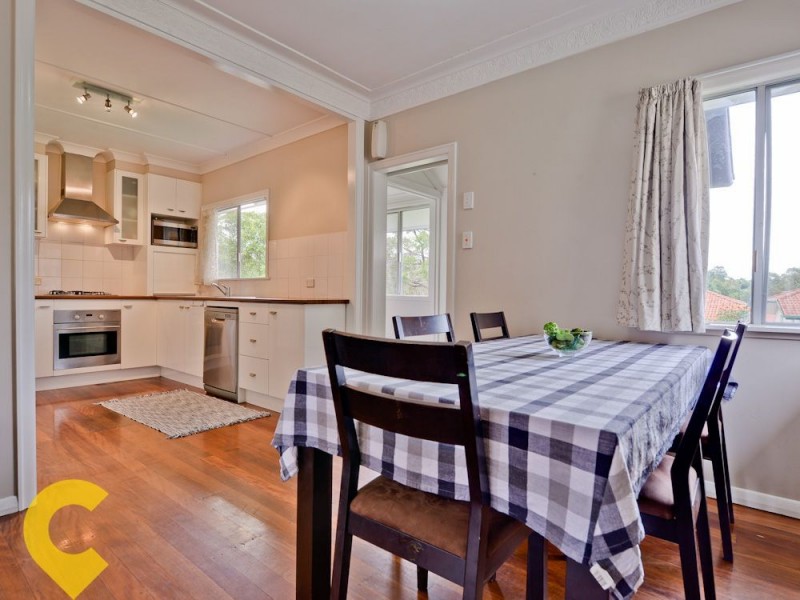 12 Kurts Street, Holland Park West QLD 4121