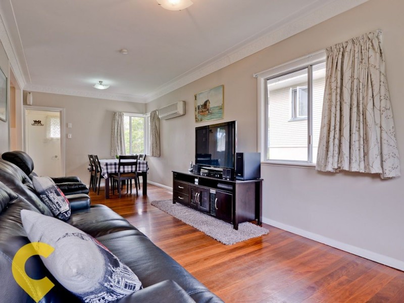 12 Kurts Street, Holland Park West QLD 4121